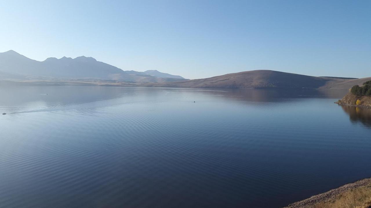 Lake Tabatskuri Borjomi Esterno foto